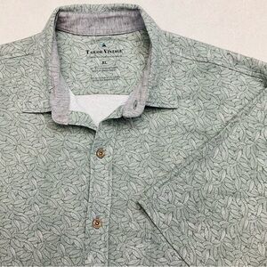 NWOT TAILOR VINTAGE Cabana Sage Leaf Button Down Stretch Knit Jersey Shirt